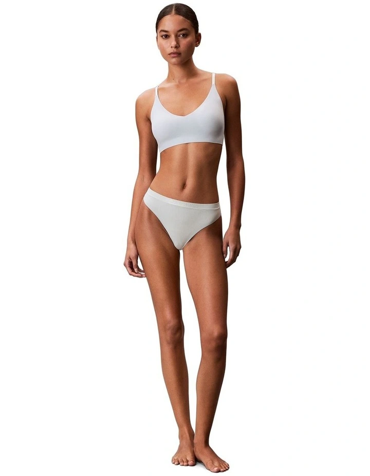 Bonded Flex Seamless Thong in Sky Gray image 5