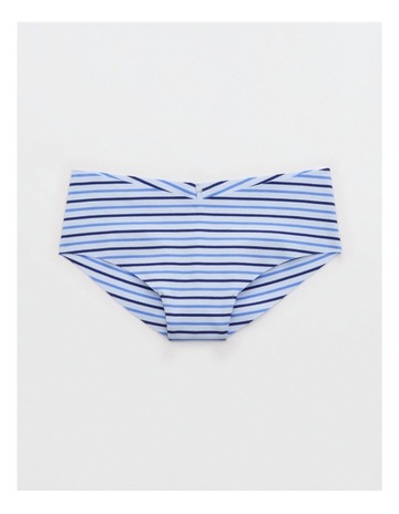 Eyelet Blue colour
