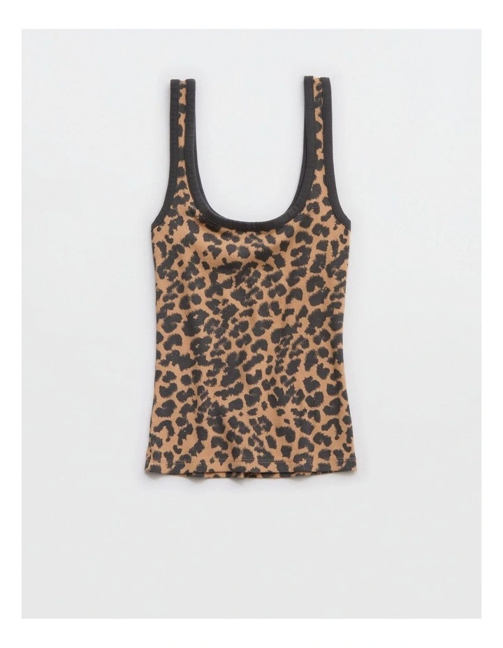 Double Scoop Neck Tank Top in Beach Dune image 3