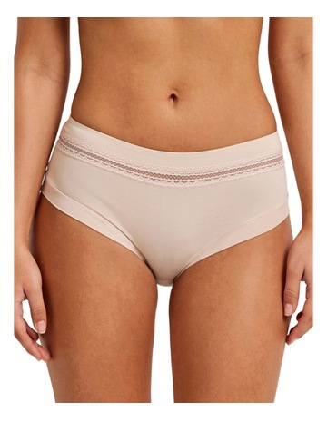 Honey Beige colour