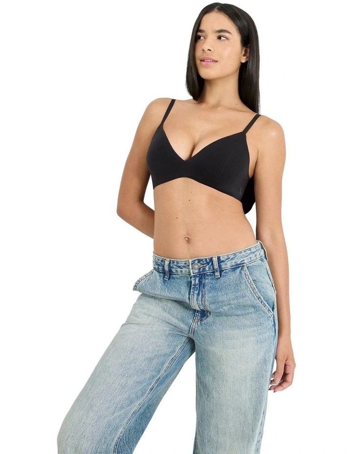 Zero Feel Pure Push-up Bra in Black image 4