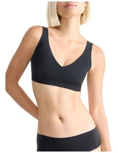 Zero Feel 2.0 Bralette in Black
