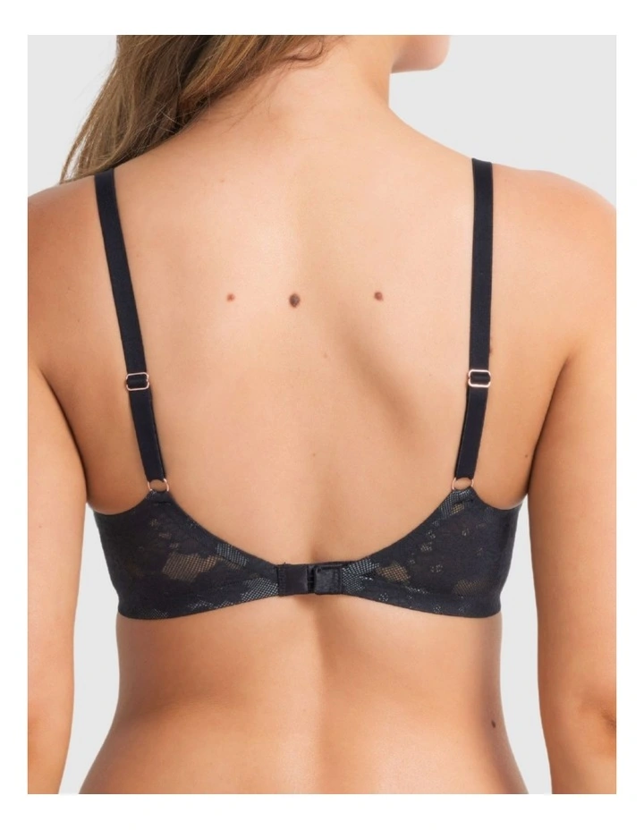 Weightless Wireless Plunge Bra in Black image 2