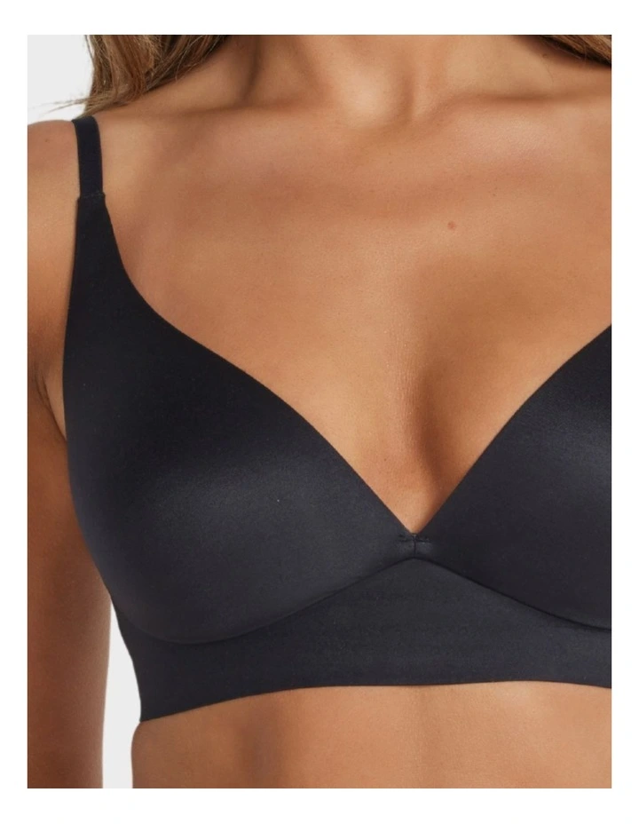 Ultrasoft Plunge Wirefree Bra in Black image 4