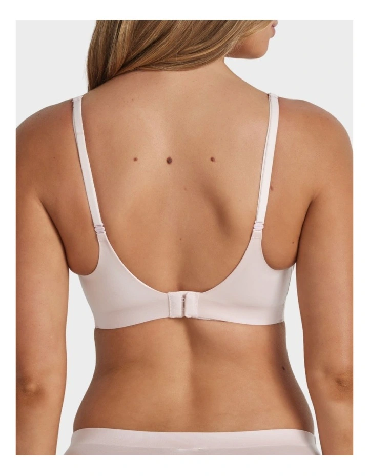 Ultrasoft Plunge Wirefree Bra in Powder image 2