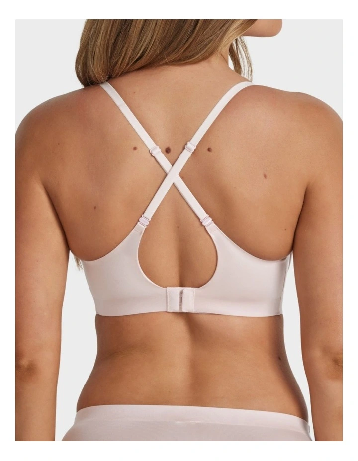 Ultrasoft Plunge Wirefree Bra in Powder image 3