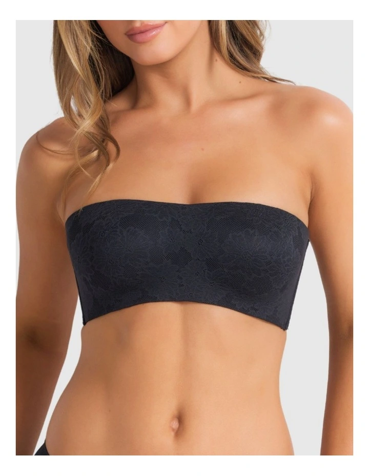 Weightless Strapless Bra in Black image 1