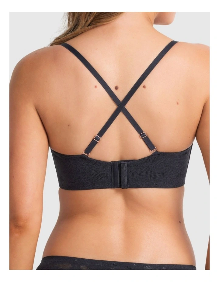 Weightless Strapless Bra in Black image 5