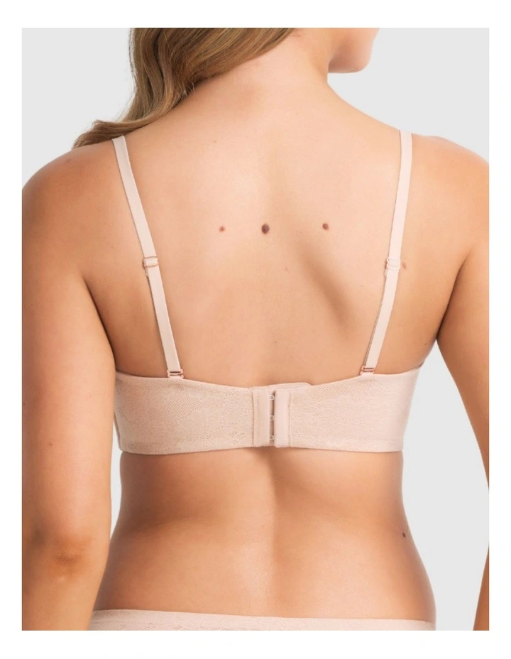 Weightless Strapless Bra in Caramel image 4