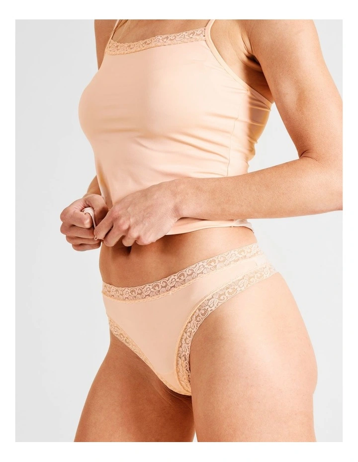 Everyday Lace G-string in Beige image 2