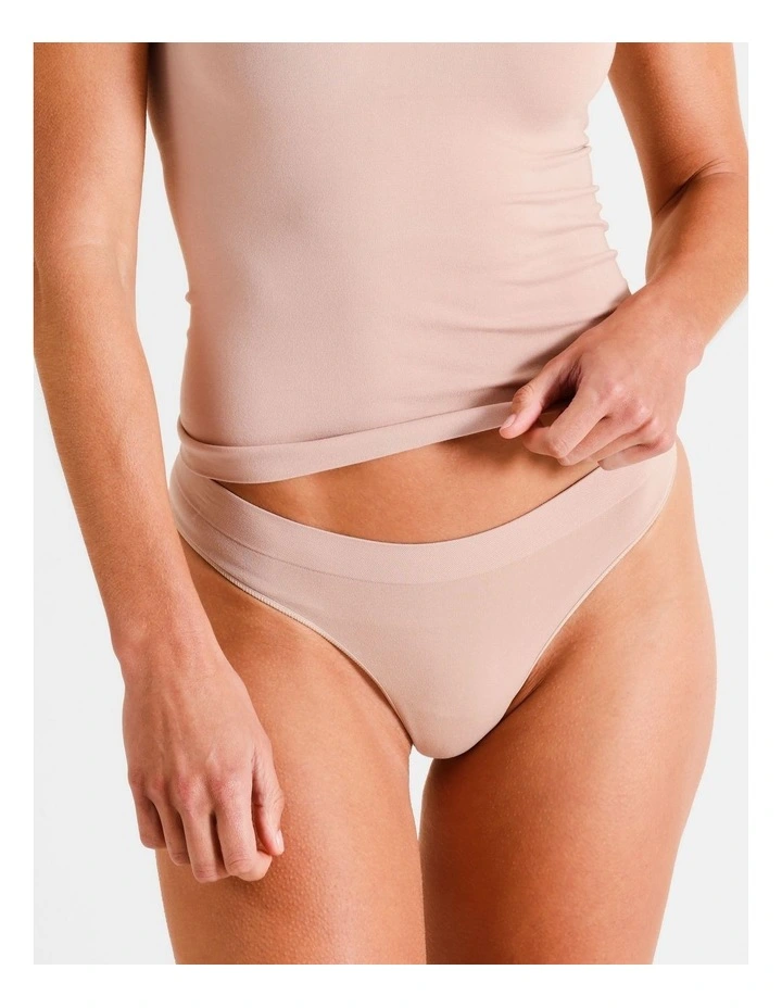 Seamless G-string in Beige image 2