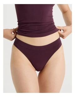 Seamless G-string in Mauve