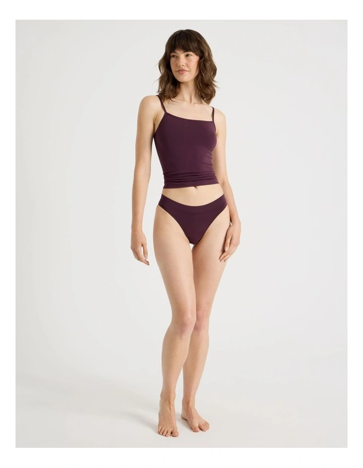 Seamless G-string in Mauve image 2