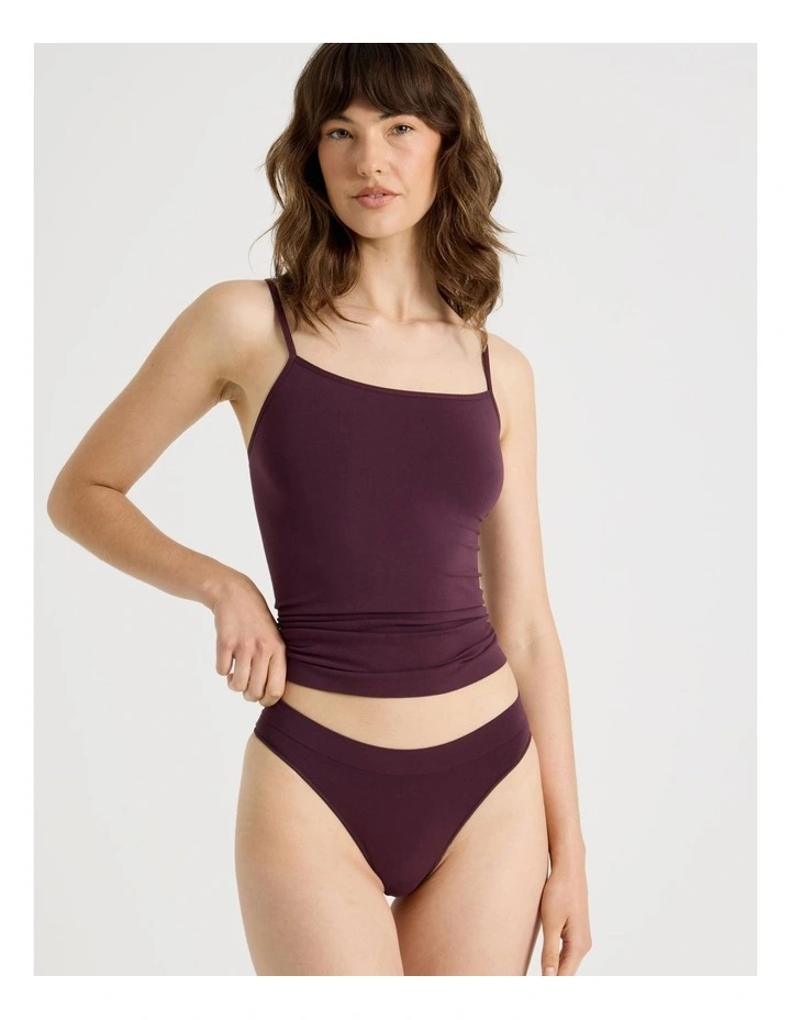 Seamless G-string in Mauve image 3