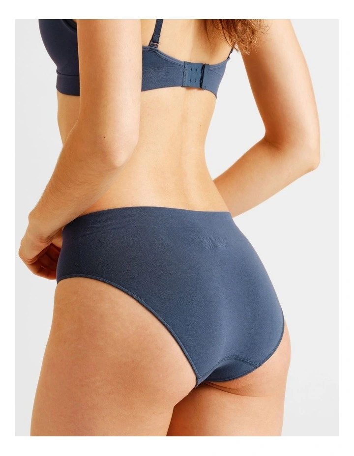 Seamless Bikini in Blue image 4