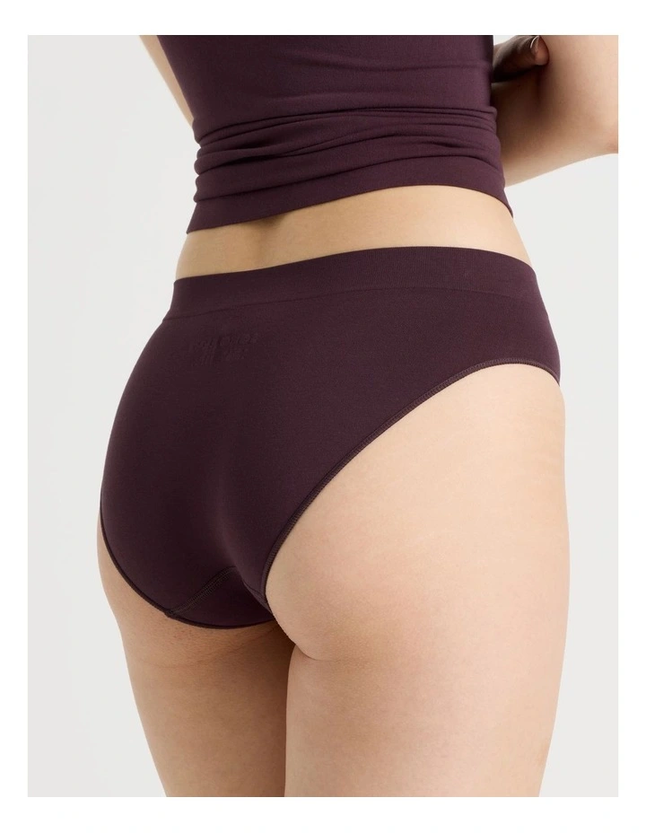 Seamless Bikini in Mauve image 4