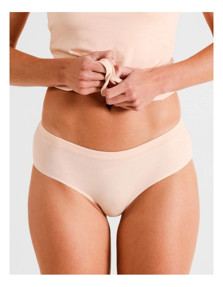 Organic Cotton Boyleg in Beige image 2