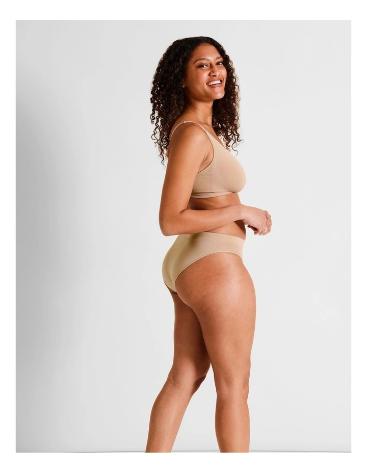 Seamless High Cut in Beige image 4