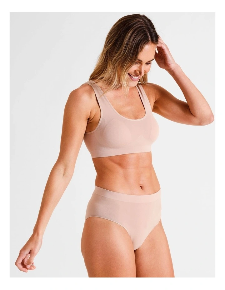 Seamless Scoop Crop Bralette in Beige image 2