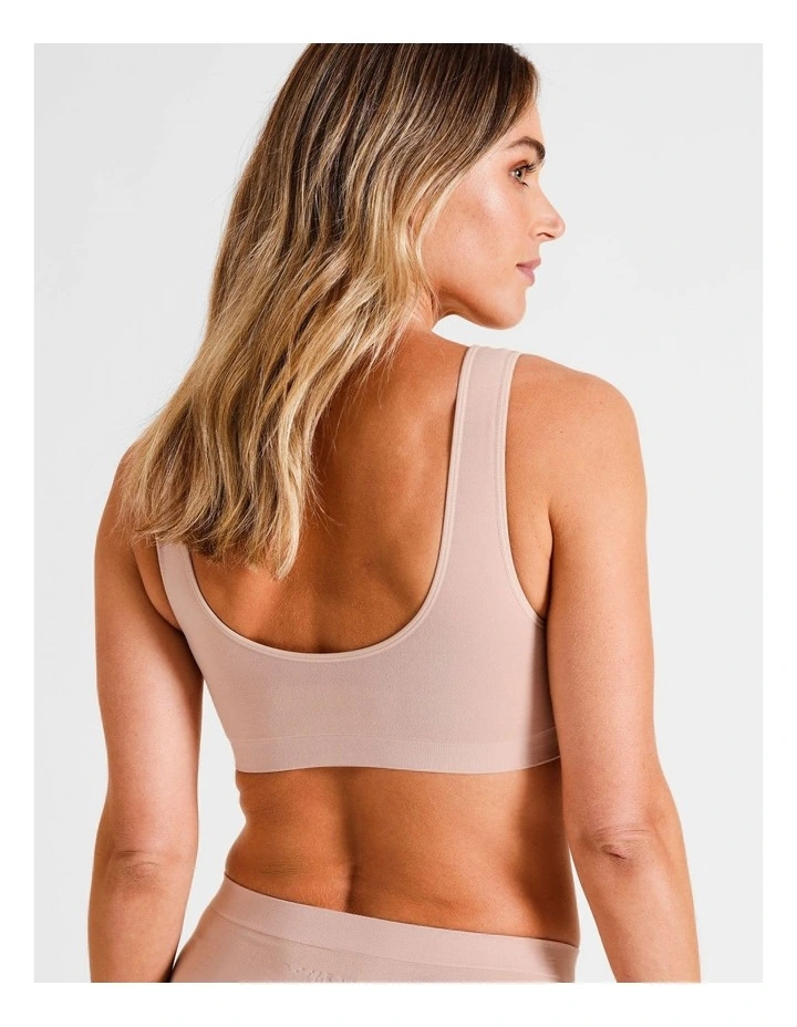 Seamless Scoop Crop Bralette in Beige image 5
