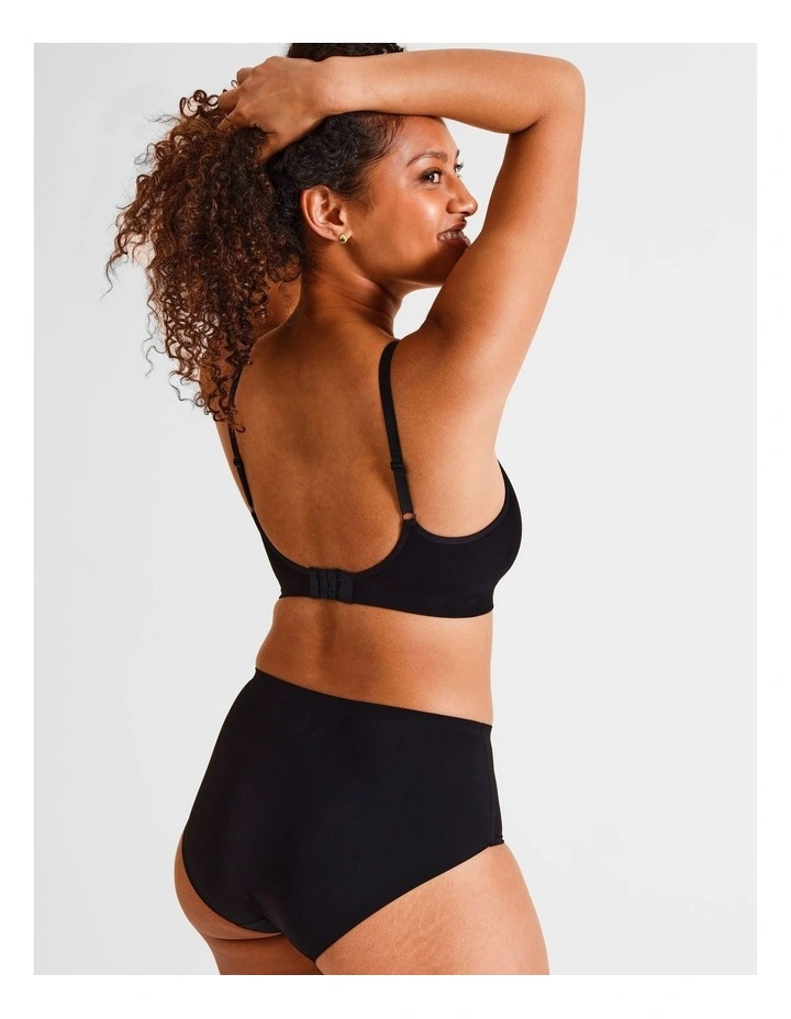 Seamless No Show Bralette in Black image 3