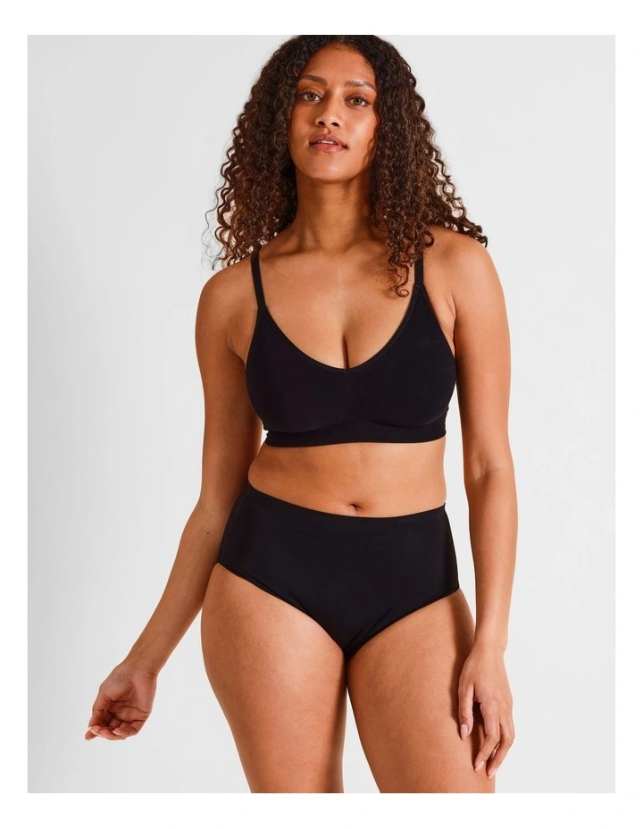 Seamless No Show Bralette in Black image 4