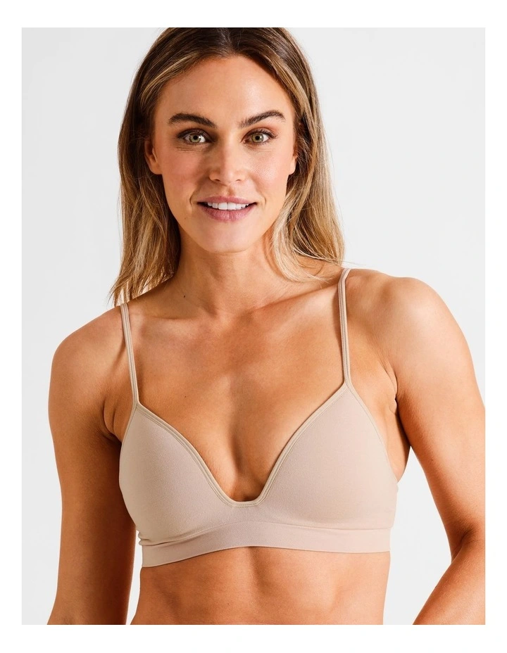 Seamless Padded Bralette in Beige image 3