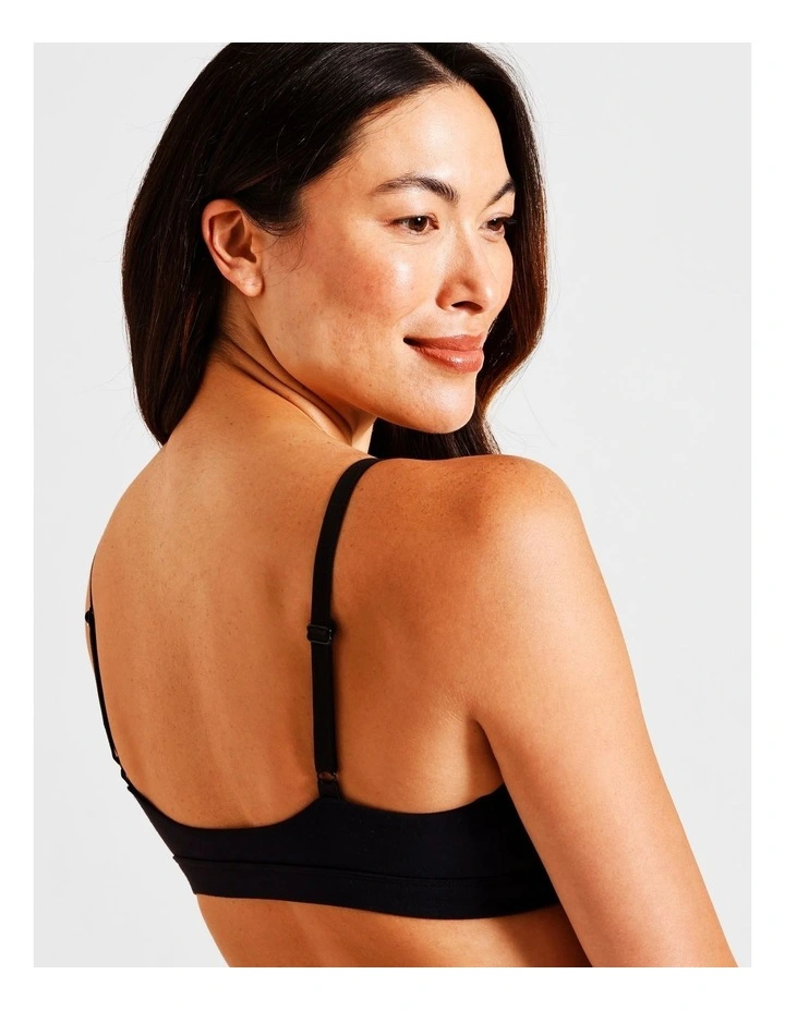 Soft Feel Scoop Bralette in Black image 4