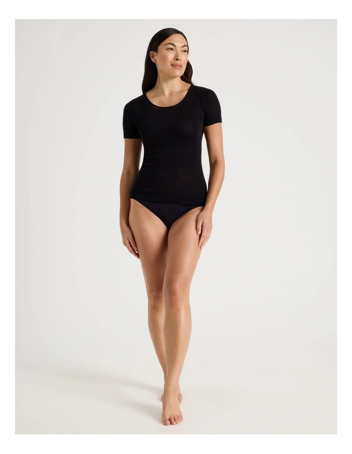 Soho Body Layer Wool Bamboo Thermal S/S Top  USOW26034B in Black image 2
