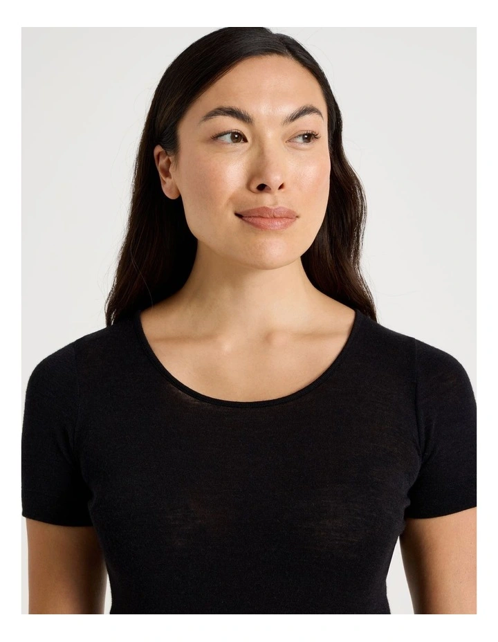 Soho Body Layer Wool Bamboo Thermal S/S Top  USOW26034B in Black image 3