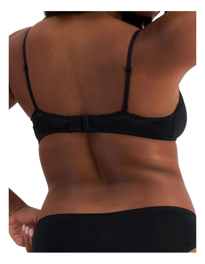 Bases Flex Lace Bralette in Black image 7