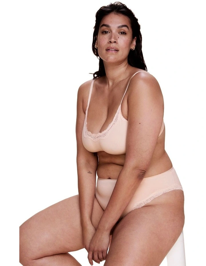 Bases Flex Lace Bralette in Pretty Thing image 2