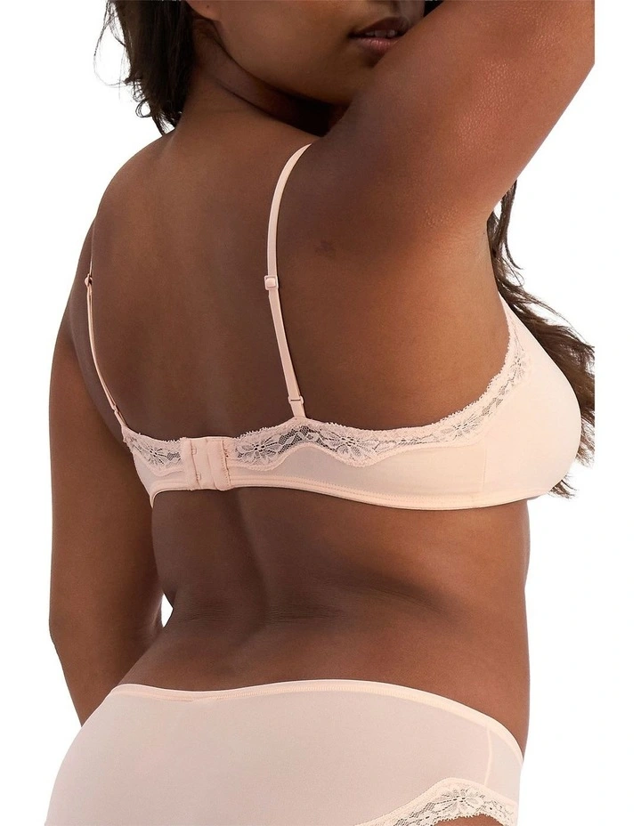 Bases Flex Lace Bralette in Pretty Thing image 4