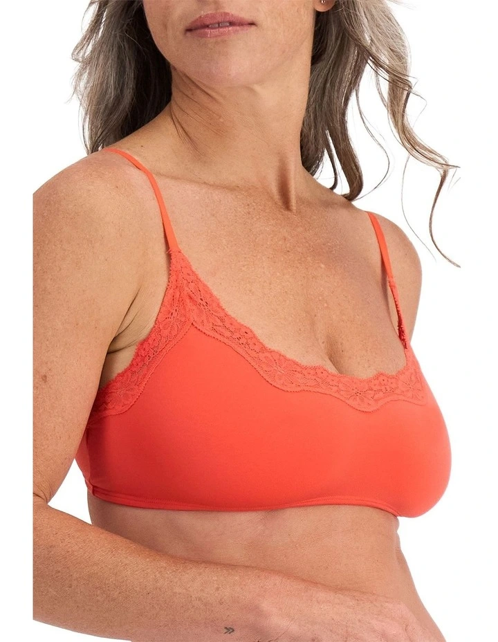 Bases Flex Lace Bralette in Pomodoro image 2