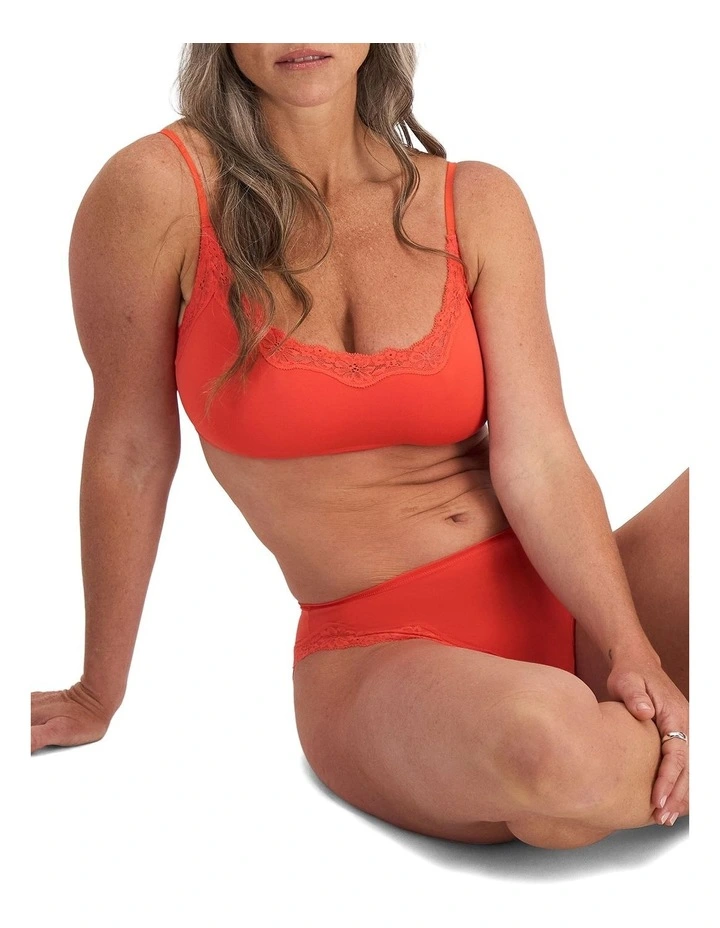 Bases Flex Lace Bralette in Pomodoro image 2