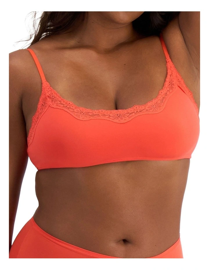 Bases Flex Lace Bralette in Pomodoro image 4