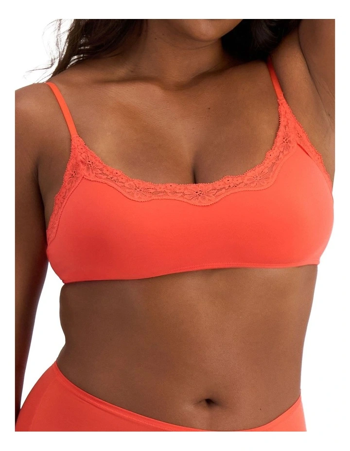 Bases Flex Lace Bralette in Pomodoro image 5