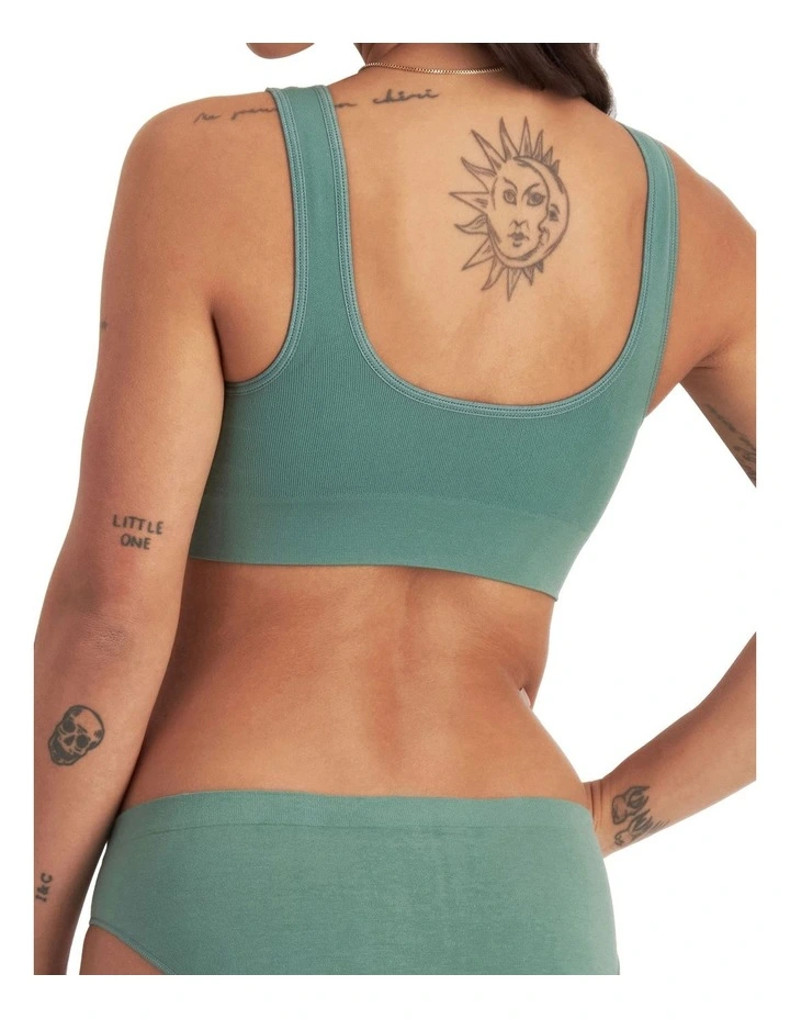 Comfy Seamless Crop in Ozone image 2
