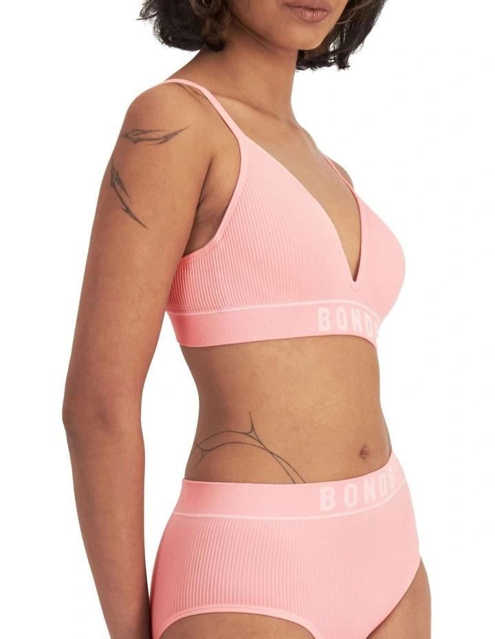Retro Rib Seamless Wirefree Bra in Pink image 3