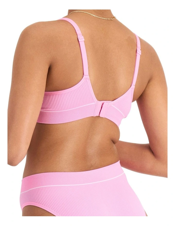 Retro Rib Seamless Wirefree Bra in Blind Blossom image 2
