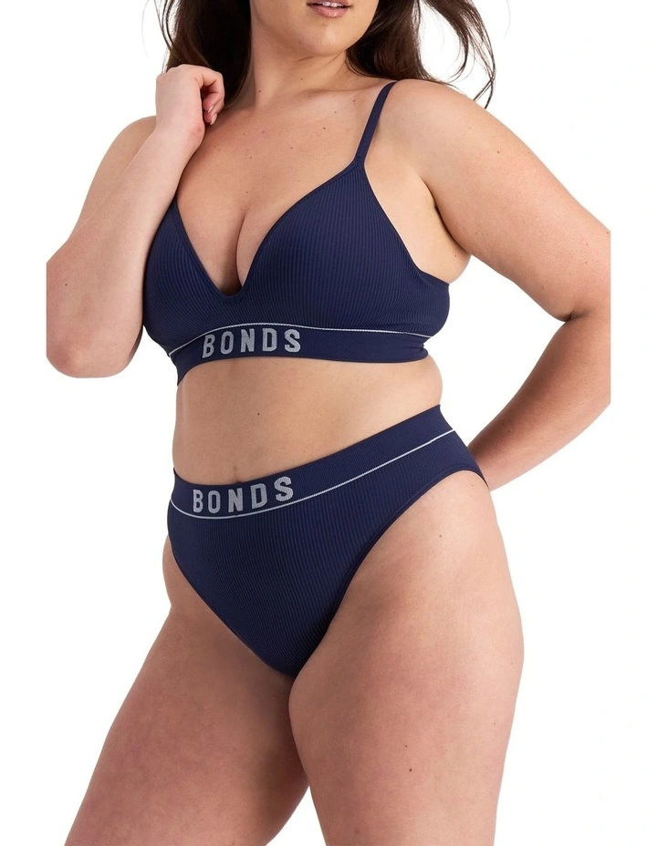 Retro Rib Seamless Wirefree Bra in Blue Enigma image 4