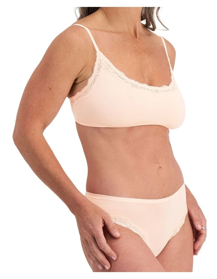 Bases Flex Lace Bikini in Pretty Thing image 2