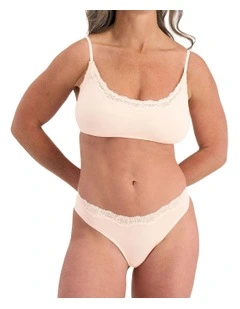 Bases Flex Lace Gee in Pretty Thing