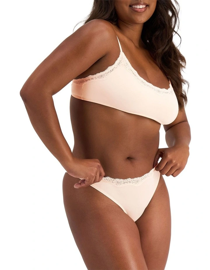 Bases Flex Lace Gee in Pretty Thing image 5