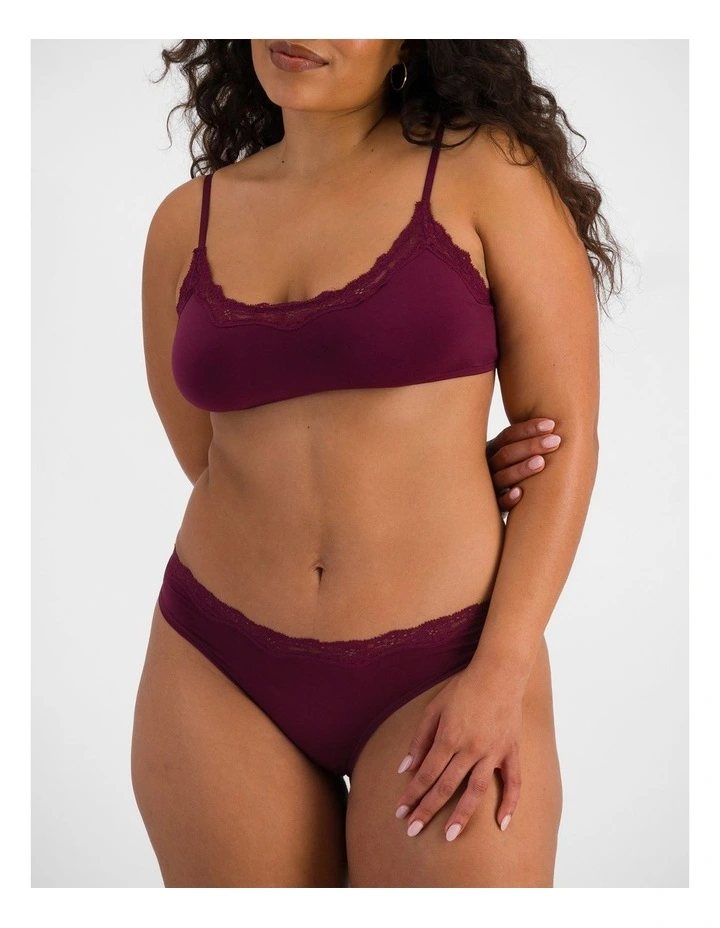 Bases Flex Lace Gee in Queen Bee image 1