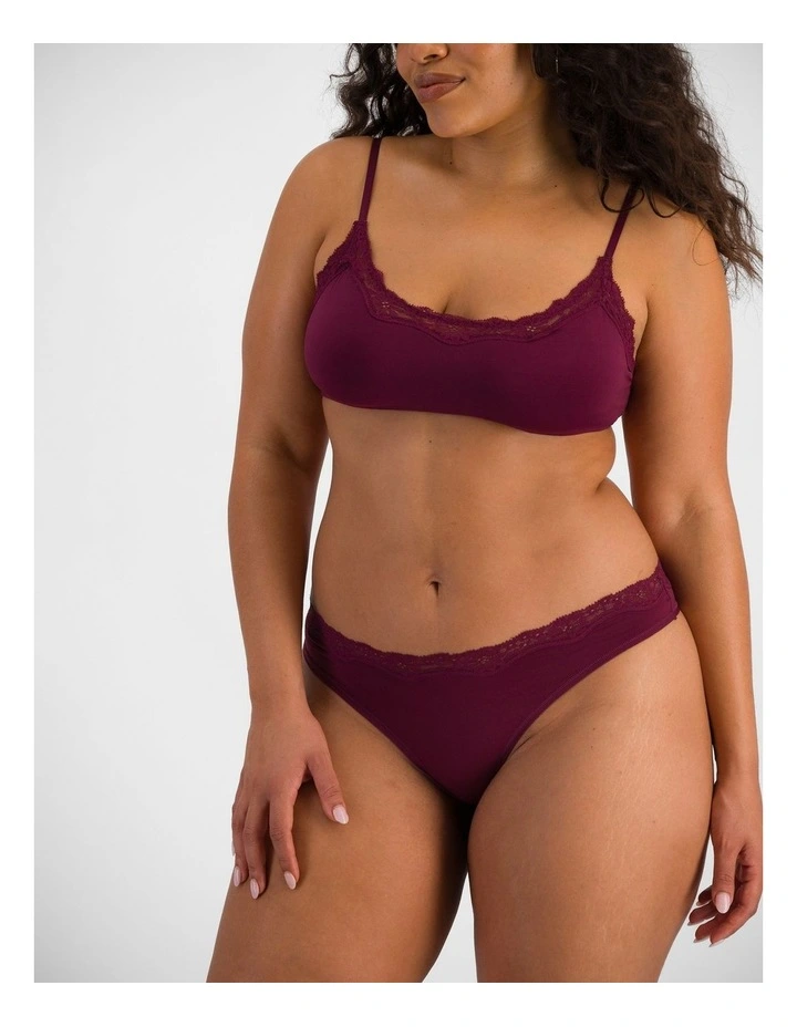 Bases Flex Lace Gee in Queen Bee image 2