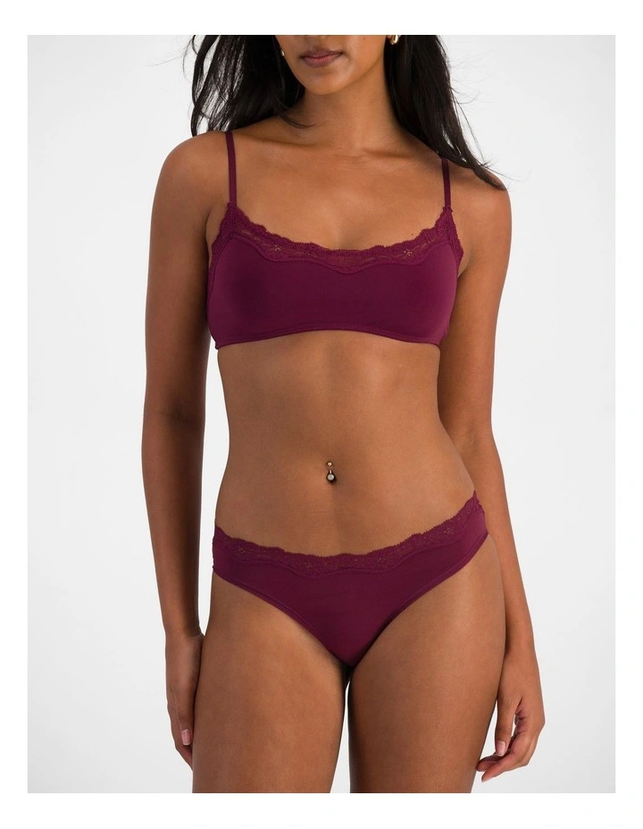 Bases Flex Lace Gee in Queen Bee image 4