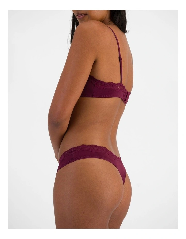Bases Flex Lace Gee in Queen Bee image 5