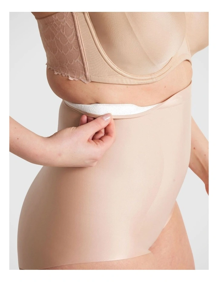 No VPL High Waisted Brief in Beige image 4