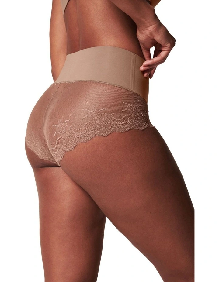 Super Smooth undie-tectable Lace Hi-hipster In Beige image 2